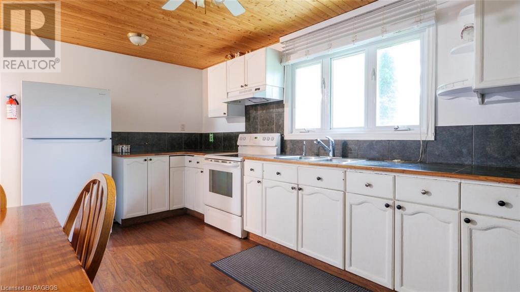 1477 Highway 6, South Bruce Peninsula, Ontario  N0H 1X0 - Photo 20 - 40612052