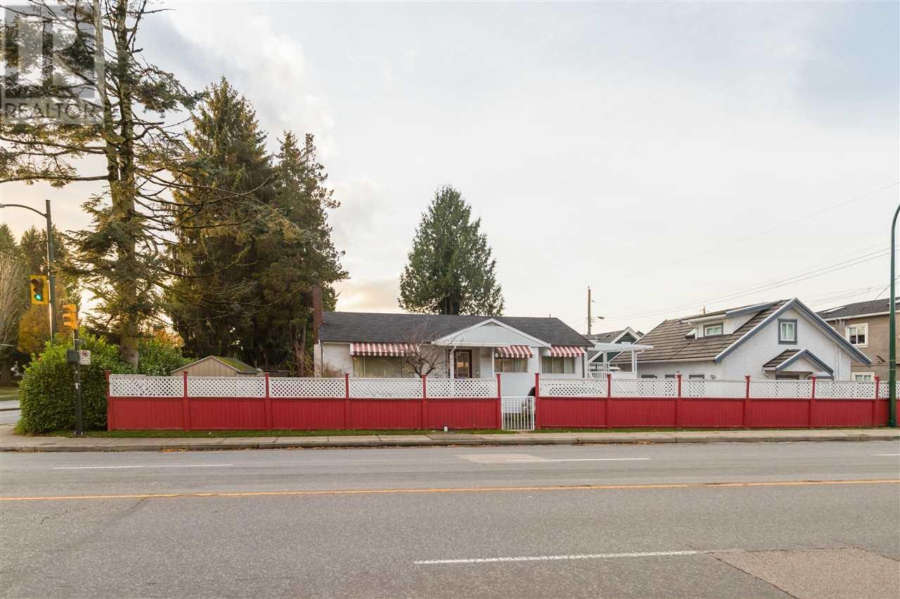 Property at 5675 RUPERT STREET image 2