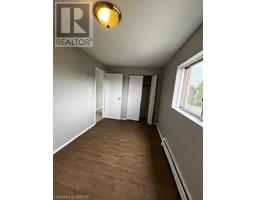 76 BRYBECK Crescent