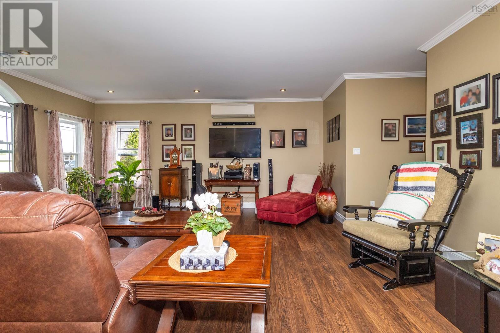 37 Norwood Street, Glace Bay, Nova Scotia  B1A 3M4 - Photo 4 - 202415194