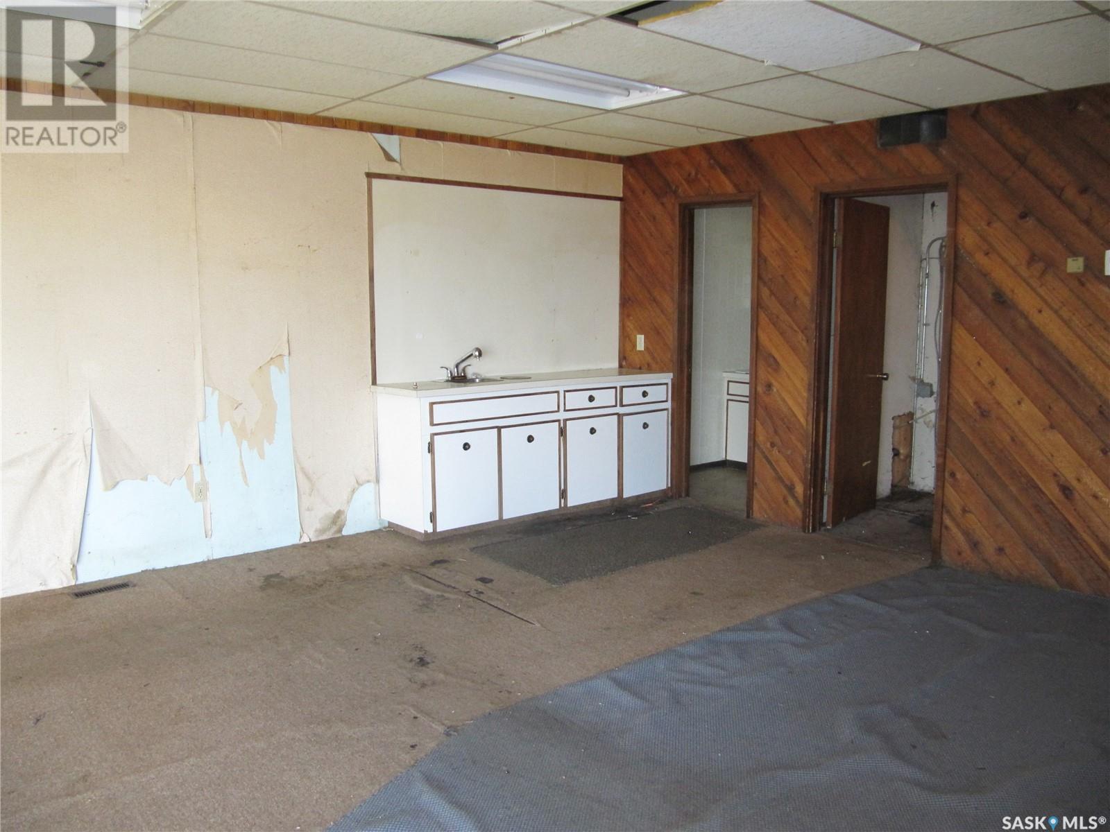 10033 Thatcher Avenue, North Battleford, Saskatchewan  S9A 2Z3 - Photo 3 - SK975021