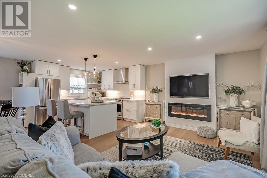 Image of property at 18 ALDERSON Drive