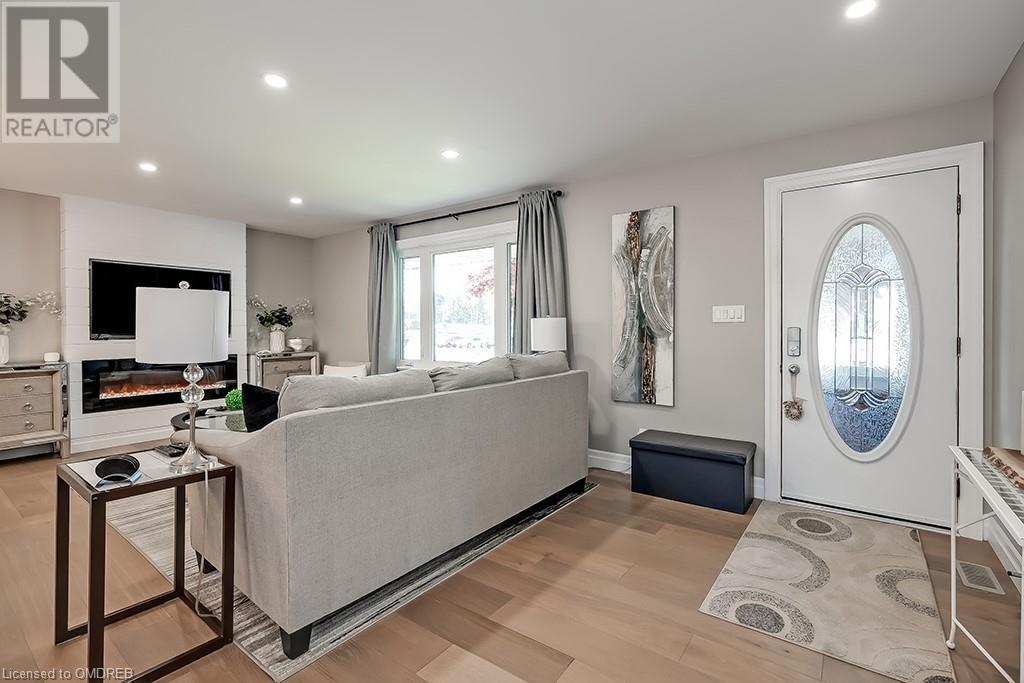 Image of property at 18 ALDERSON Drive