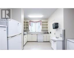 731 PRINCES Street N