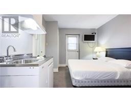 731 PRINCES Street N