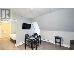 731 PRINCES Street N