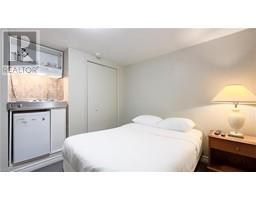 731 PRINCES Street N