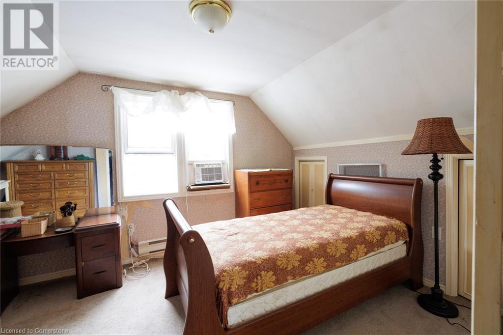 Image of property at 2 DUNKIRK Avenue