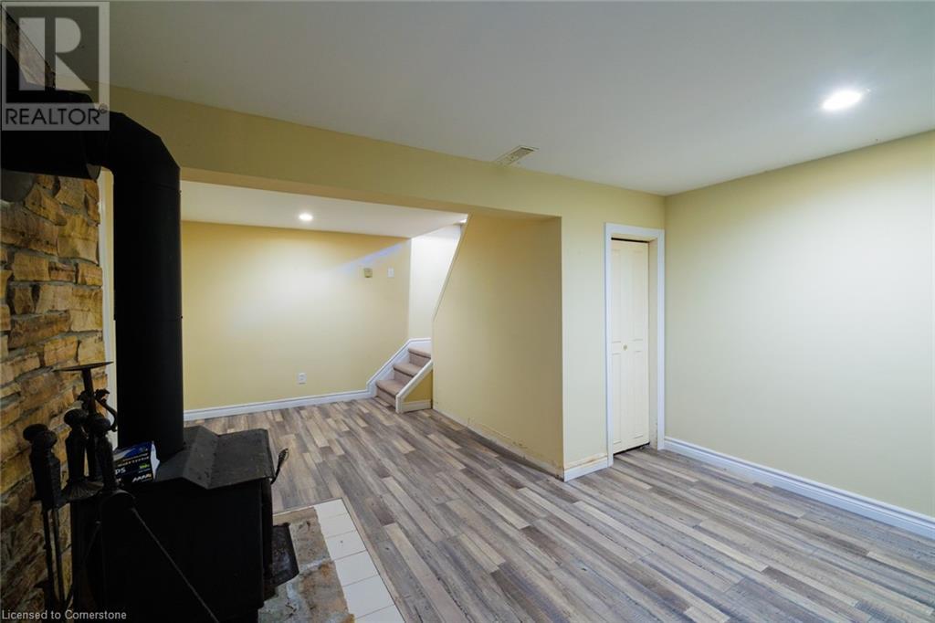 2 Dunkirk Ave Avenue, Guelph, Ontario  N1E 4N8 - Photo 31 - 40611951