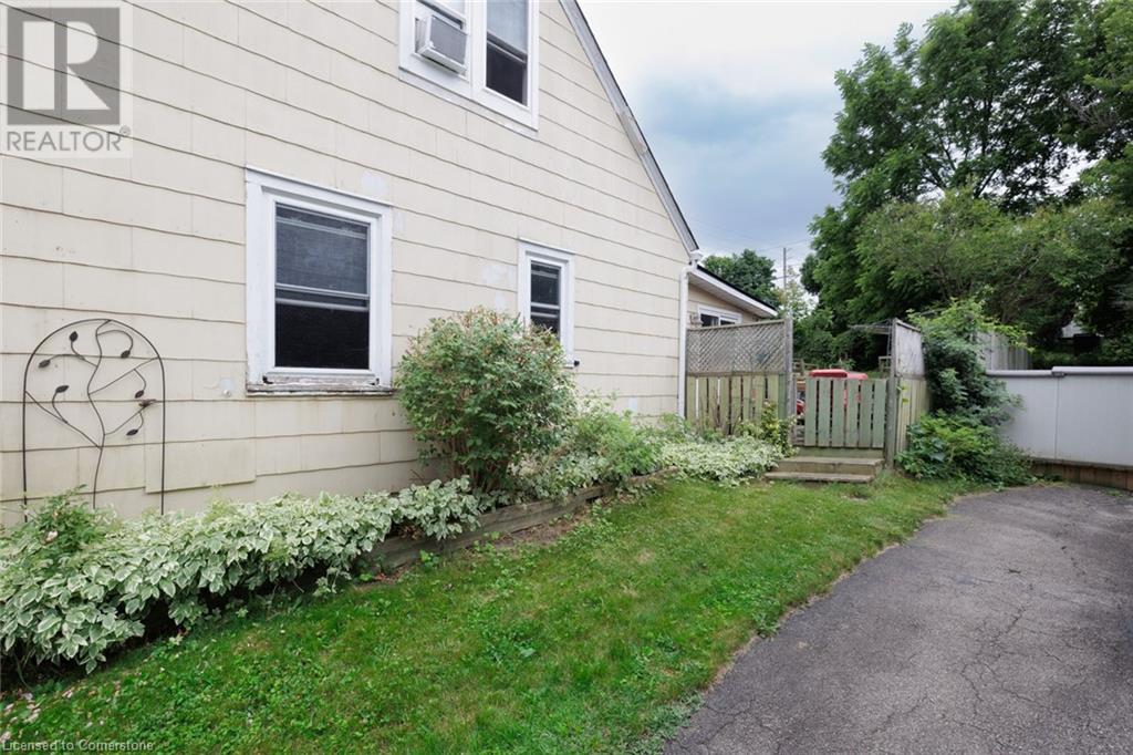 2 Dunkirk Ave Avenue, Guelph, Ontario  N1E 4N8 - Photo 4 - 40611951