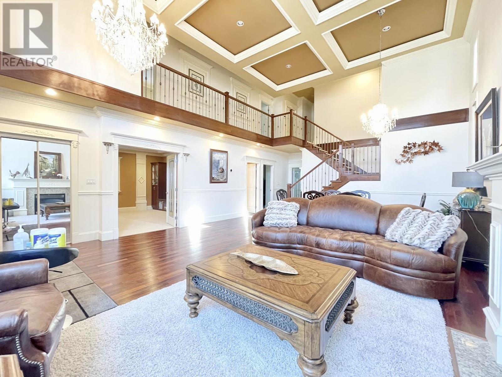Listing Picture 8 of 38 : 5228 WOODWARDS ROAD, Richmond / 烈治文 - 魯藝地產 Yvonne Lu Group - MLS Medallion Club Member