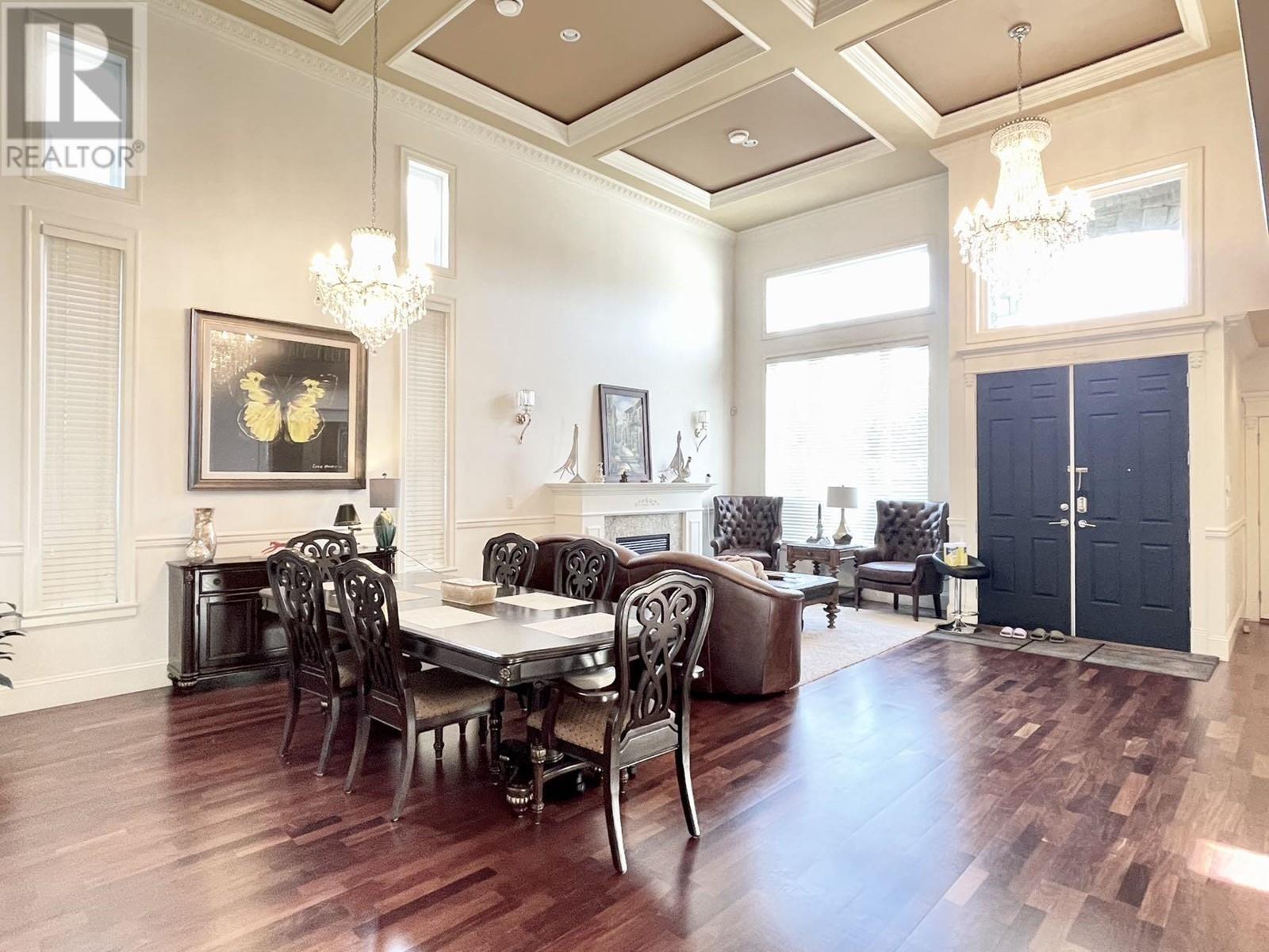 Listing Picture 7 of 38 : 5228 WOODWARDS ROAD, Richmond / 烈治文 - 魯藝地產 Yvonne Lu Group - MLS Medallion Club Member