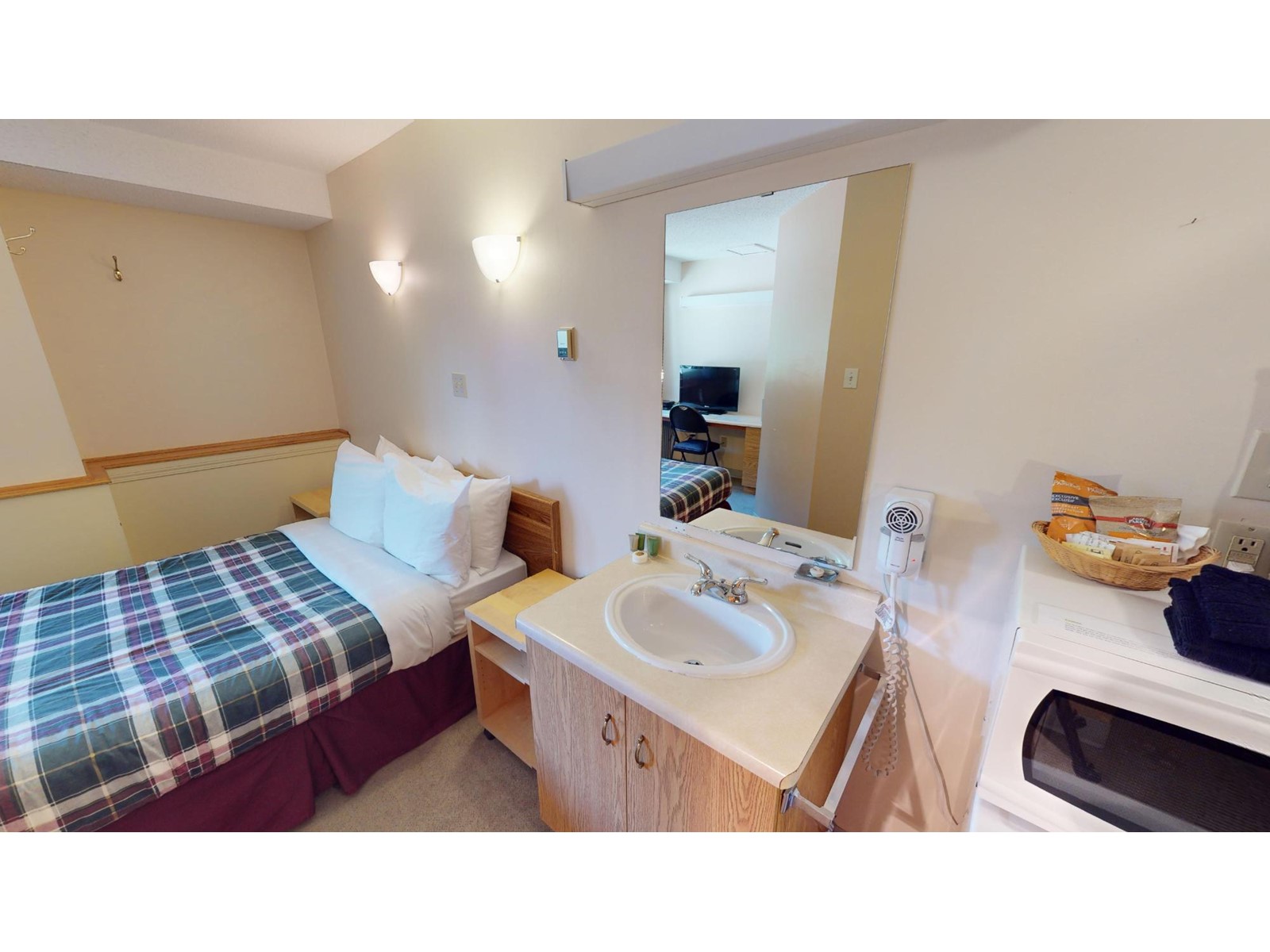 6 - 5369 Fernie Ski Hill Road, Fernie, British Columbia  V0B 1M6 - Photo 8 - 2478038