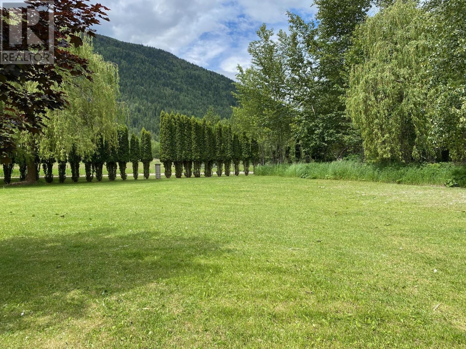 #24-25-2020 Sinmax Creek Rd, Barriere, British Columbia  V0E 2E0 - Photo 3 - 179235