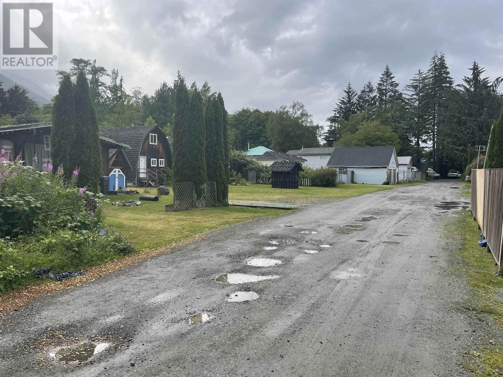 38036 Sixth Avenue, Squamish, British Columbia  V0N 3G0 - Photo 9 - R2899866