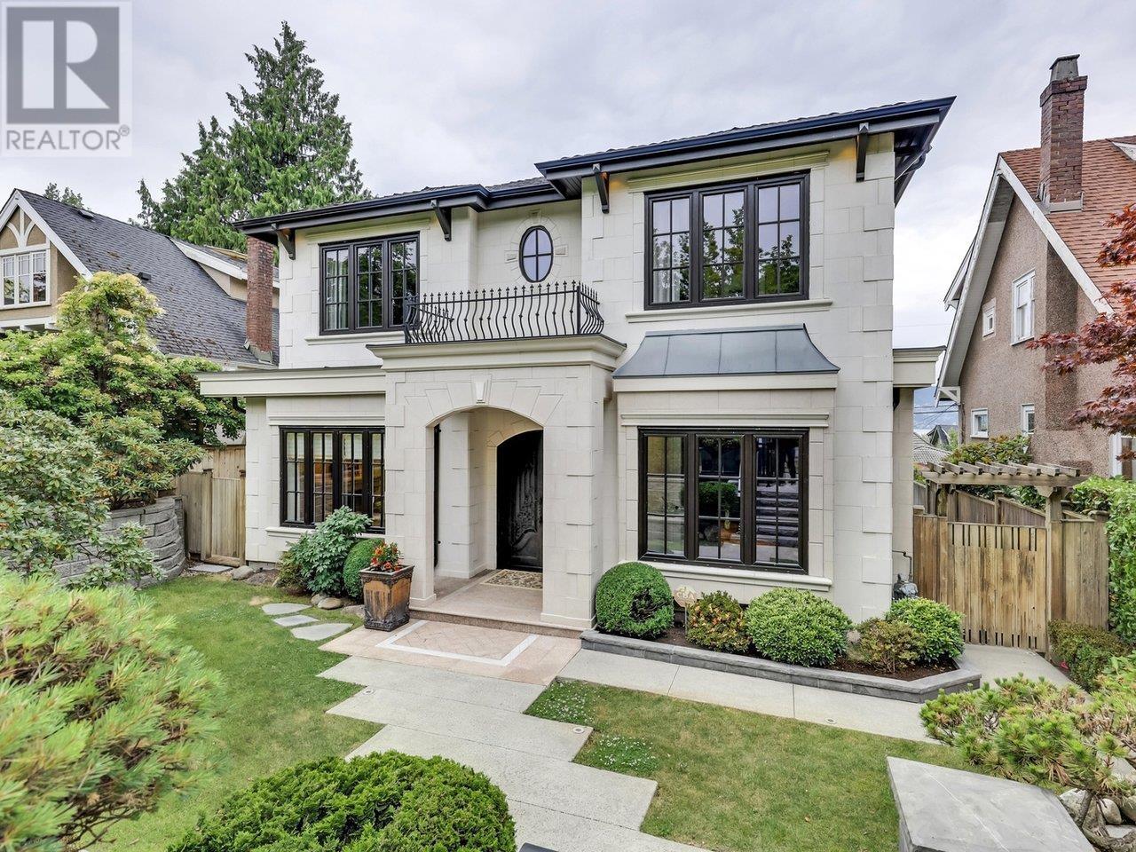 3963 W 11TH AVENUE, Vancouver
