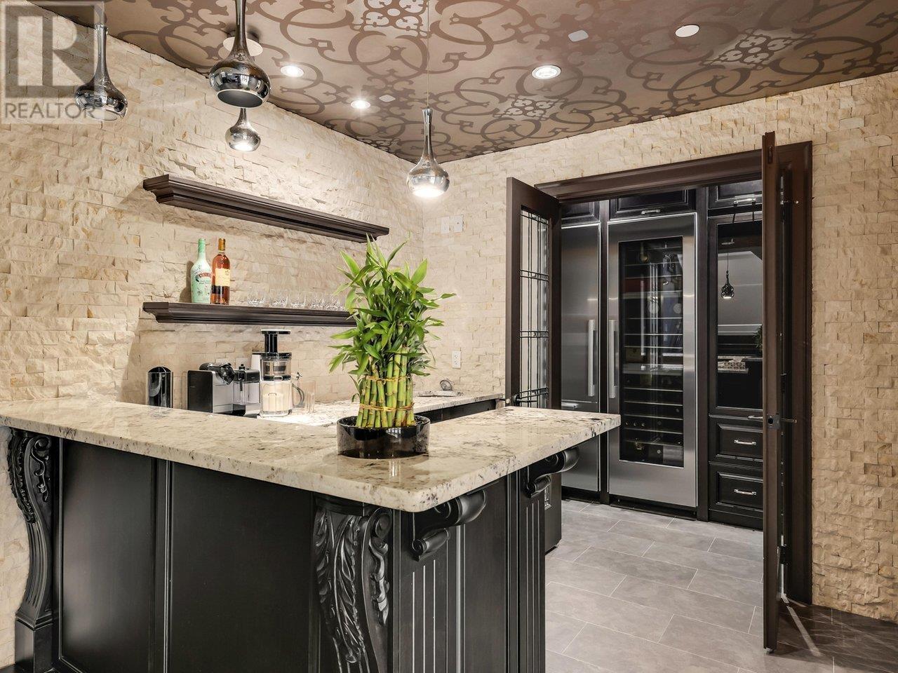 Listing Picture 36 of 40 : 3963 W 11TH AVENUE, Vancouver / 溫哥華 - 魯藝地產 Yvonne Lu Group - MLS Medallion Club Member