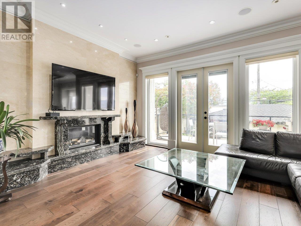 Listing Picture 9 of 40 : 3963 W 11TH AVENUE, Vancouver / 溫哥華 - 魯藝地產 Yvonne Lu Group - MLS Medallion Club Member