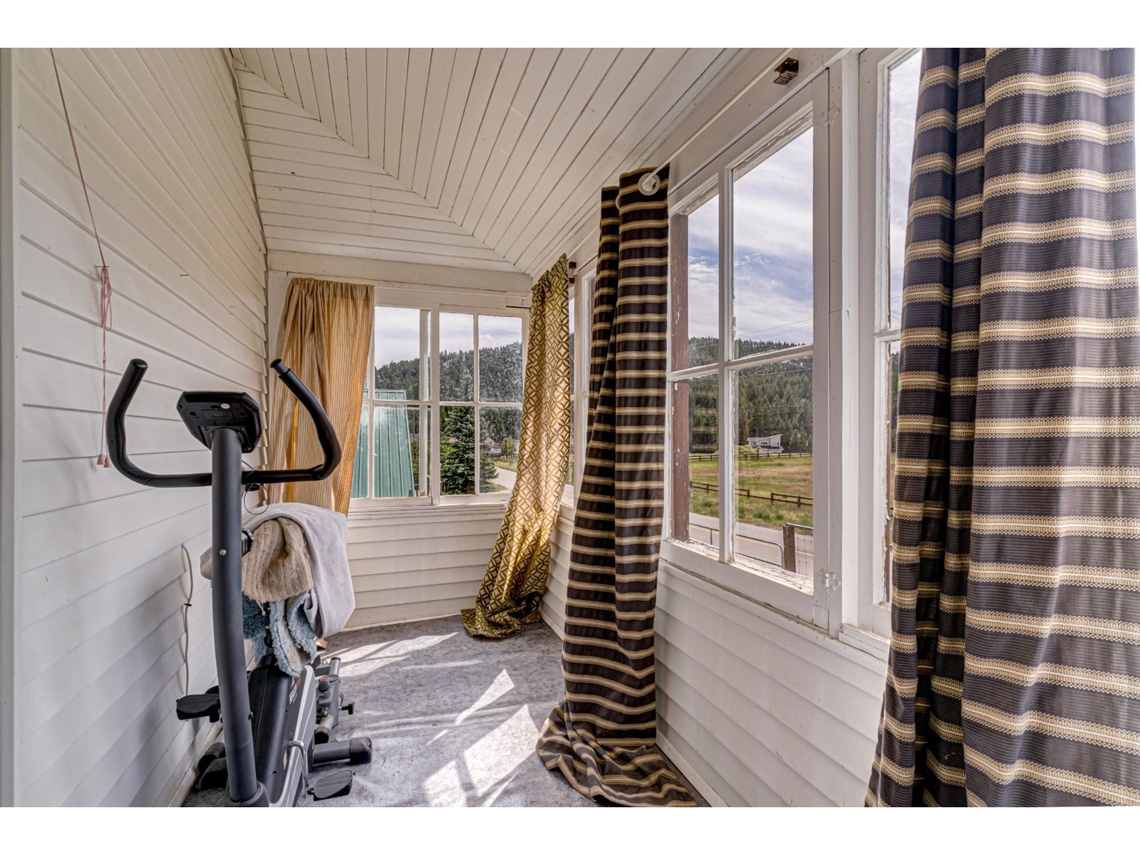 6294 Laurier Avenue, Wardner, British Columbia  V0B 2J0 - Photo 20 - 2478041