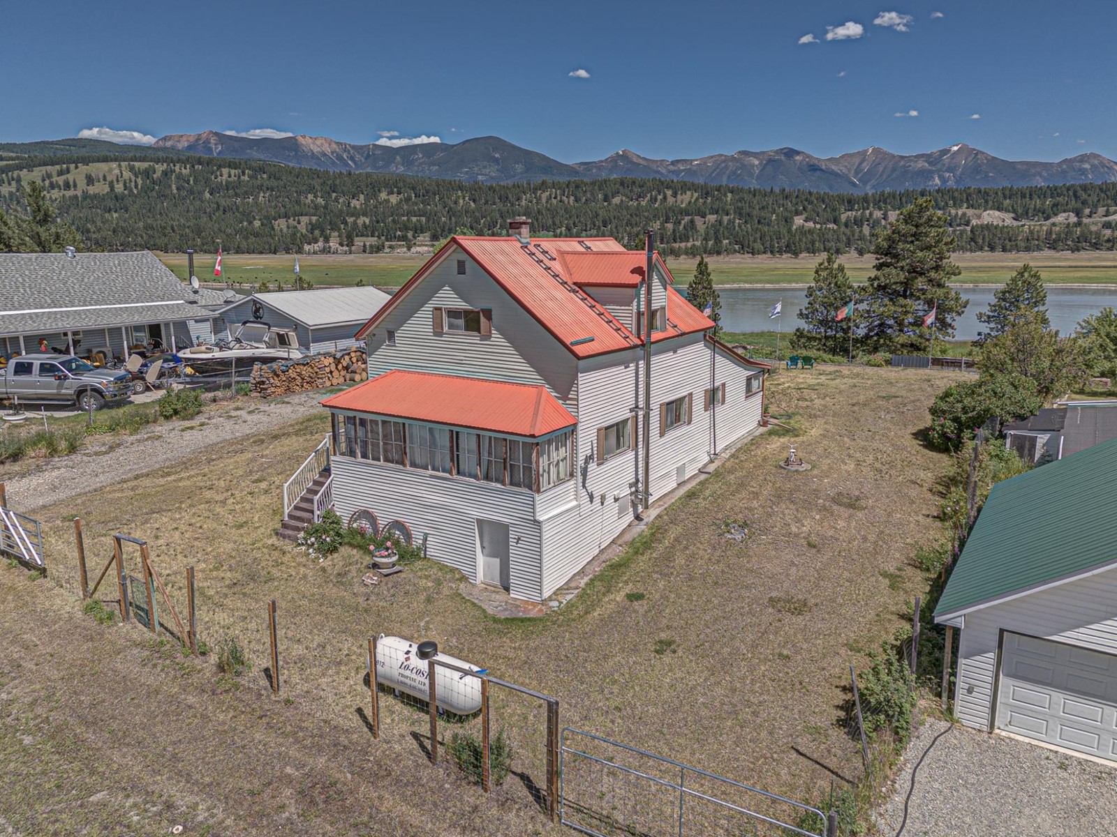 6294 Laurier Avenue, Wardner, British Columbia  V0B 2J0 - Photo 3 - 2478041