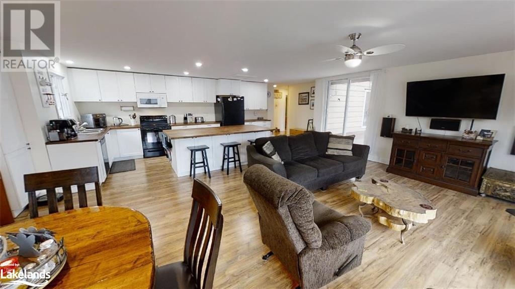 2831 Highway 60 Highway, Dwight, Ontario  P0A 1H0 - Photo 2 - 40613043