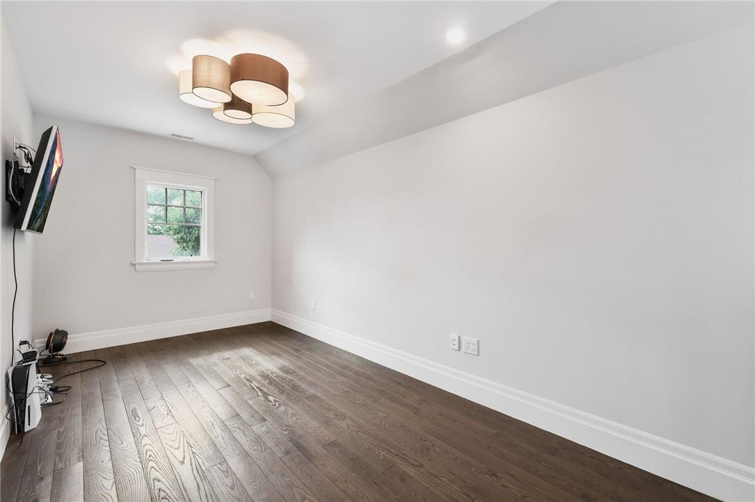 Image of property at 100 Kensington Avenue S