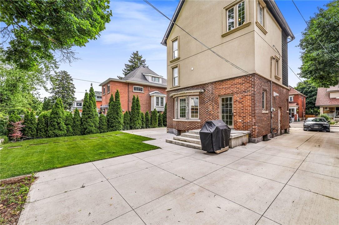 Image of property at 100 Kensington Avenue S