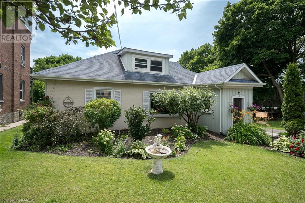 332 Main Street, Deseronto, Ontario  K0K 1X0 - Photo 1 - 40612341