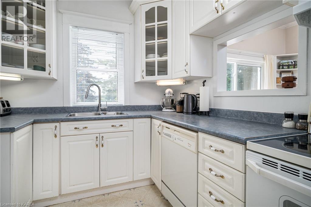 332 Main Street, Deseronto, Ontario  K0K 1X0 - Photo 18 - 40612341