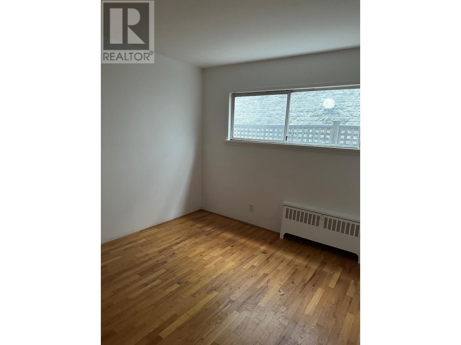 1929 E Broadway, Vancouver, British Columbia  V5N 1W4 - Photo 8 - R2899921