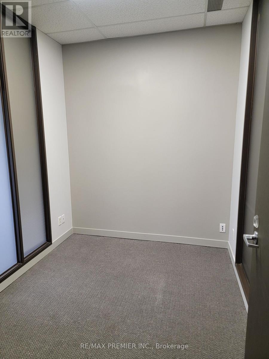 30-308 - 30 Village Center Place, Mississauga, Ontario  L4Z 1V9 - Photo 9 - W8488318