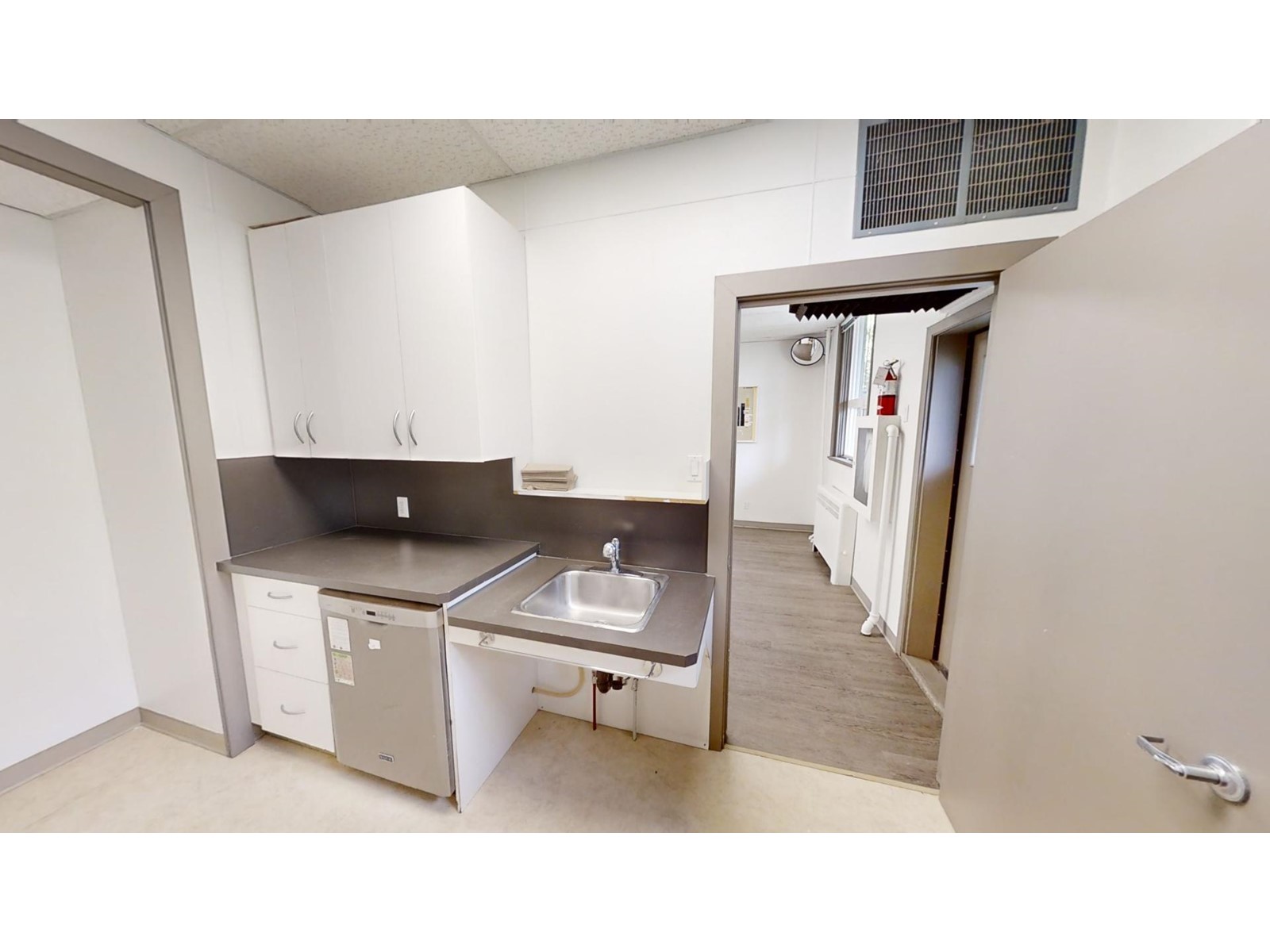 523 Vernon Street, Nelson, British Columbia  V1L 4E9 - Photo 12 - 2478083