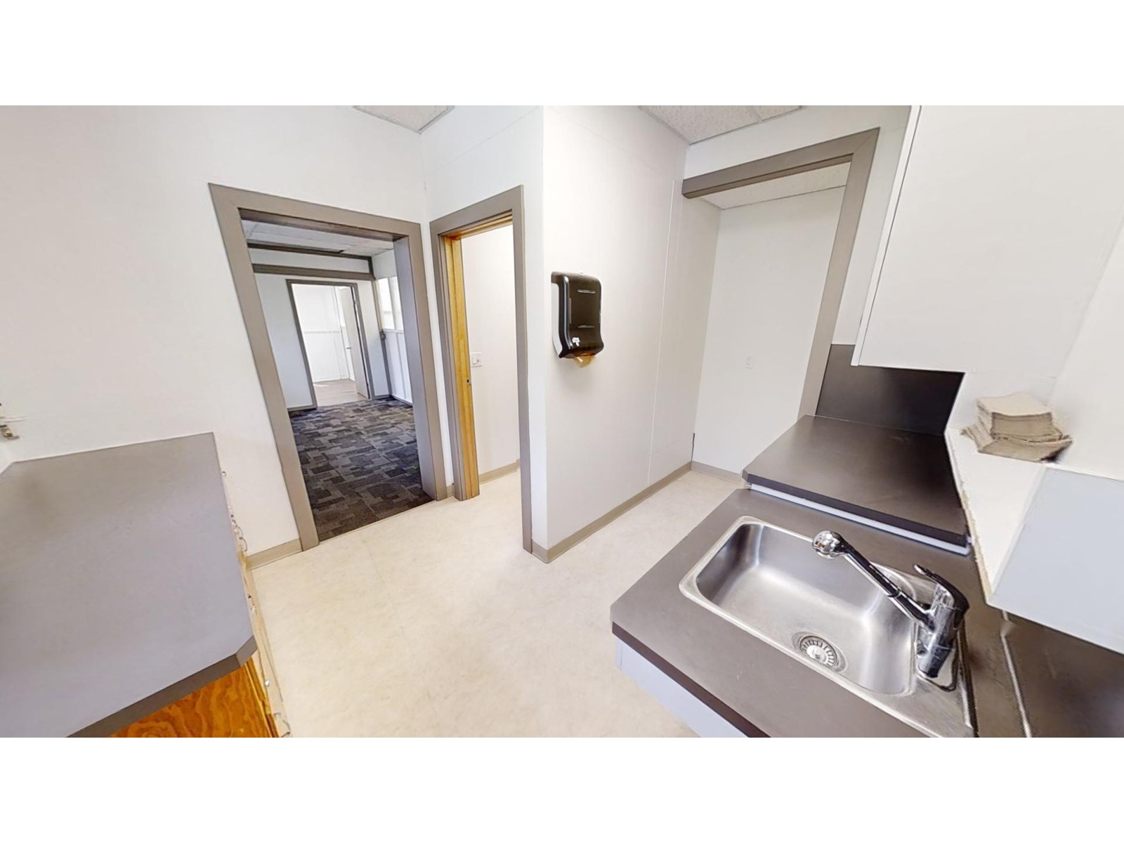 523 Vernon Street, Nelson, British Columbia  V1L 4E9 - Photo 13 - 2478083