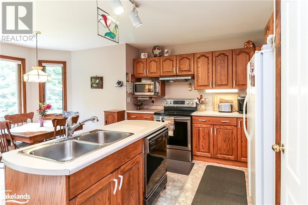 3 Kelley Crescent, Wasaga Beach, Ontario  L9Z 1J4 - Photo 12 - 40610968