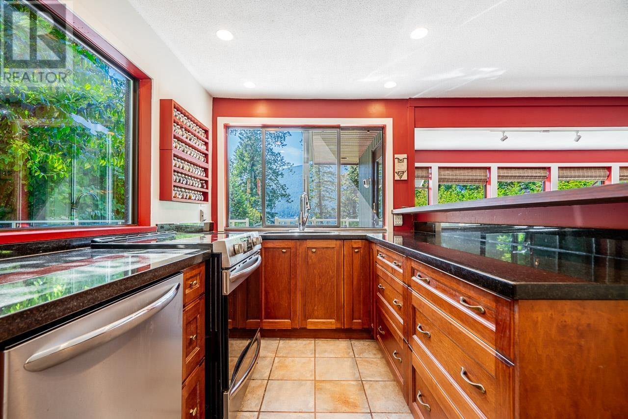 2250 Farrer Cove Place, Port Moody, British Columbia  V3H 5B6 - Photo 7 - R2900102