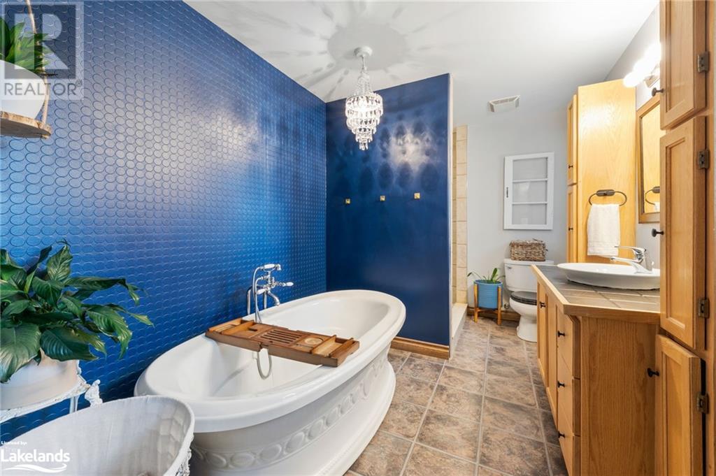 2 Dunlop Drive, Severn, Ontario  L0K 1E0 - Photo 17 - 40599465