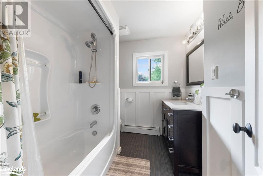 2 Dunlop Drive, Severn, Ontario  L0K 1E0 - Photo 23 - 40599465