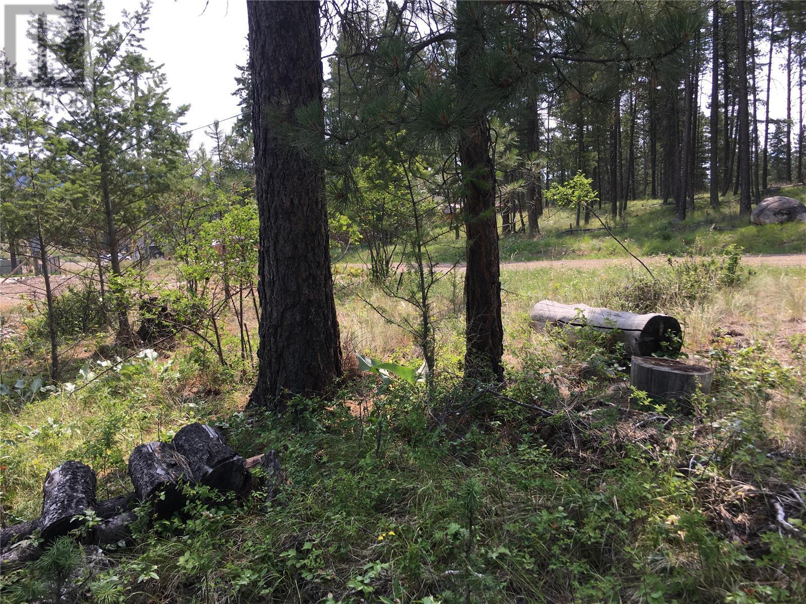 Property at 680 Fairbridge Road image 3