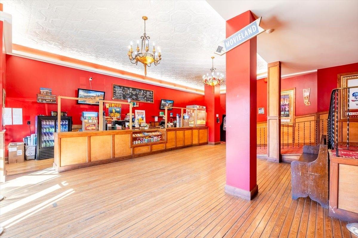 321 2nd Avenue, Fernie, British Columbia  V0B 1M0 - Photo 12 - 2478079