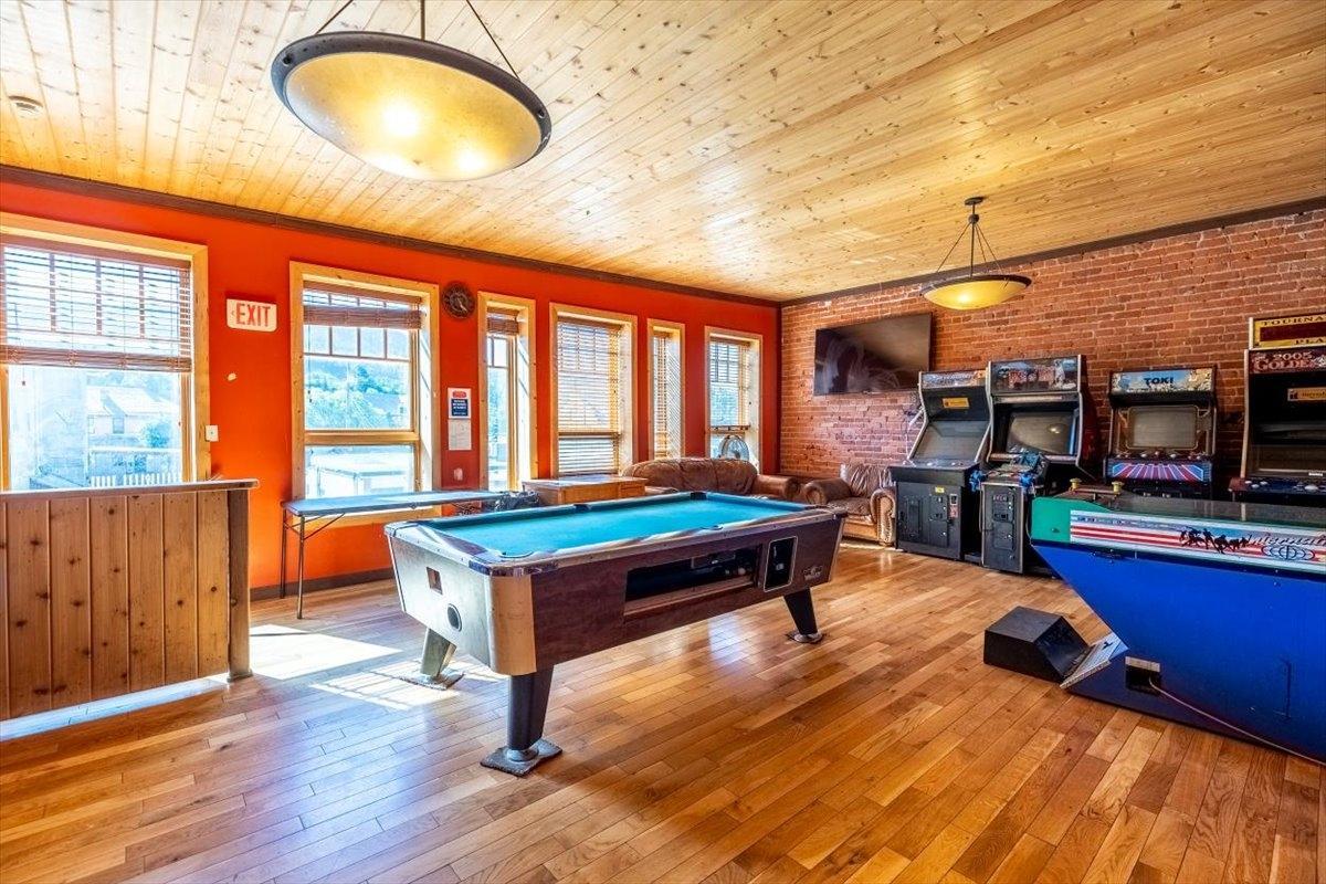 321 2nd Avenue, Fernie, British Columbia  V0B 1M0 - Photo 39 - 2478079