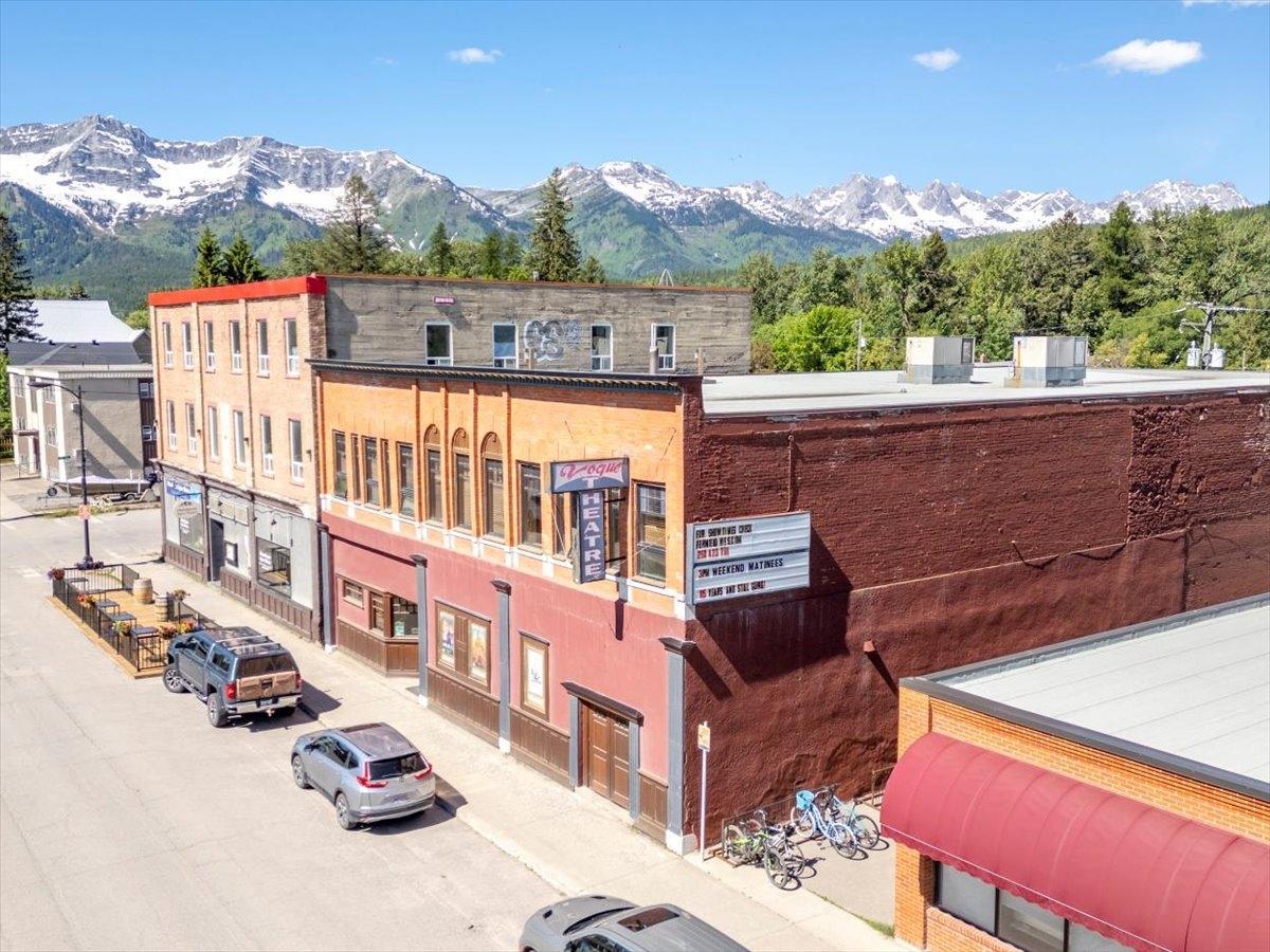 321 2nd Avenue, Fernie, British Columbia  V0B 1M0 - Photo 5 - 2478079