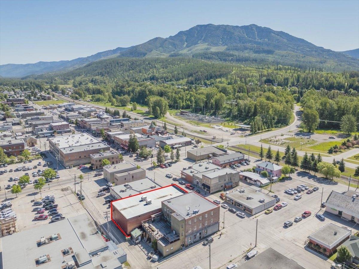 321 2nd Avenue, Fernie, British Columbia  V0B 1M0 - Photo 53 - 2478079