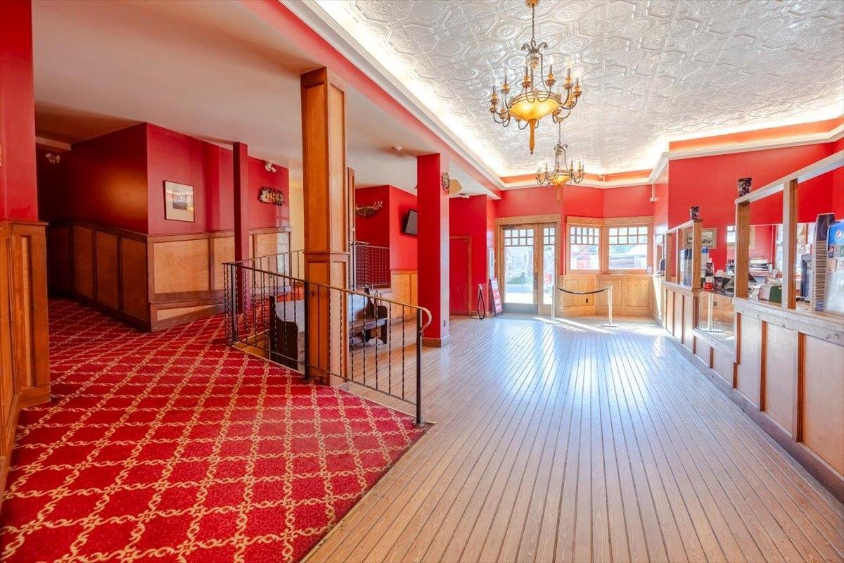 321 2nd Avenue, Fernie, British Columbia  V0B 1M0 - Photo 8 - 2478079