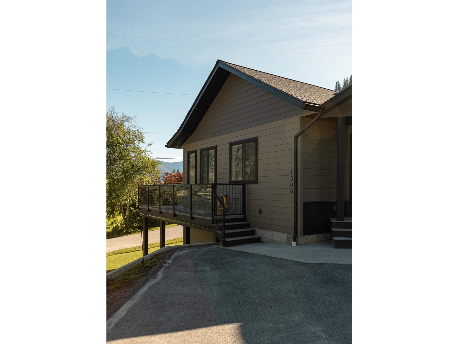 1500 Holland Street, Nelson, British Columbia  V1L 3E2 - Photo 10 - 2478064