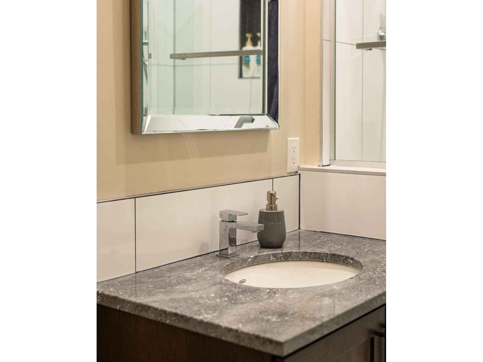 1500 Holland Street, Nelson, British Columbia  V1L 3E2 - Photo 31 - 2478064