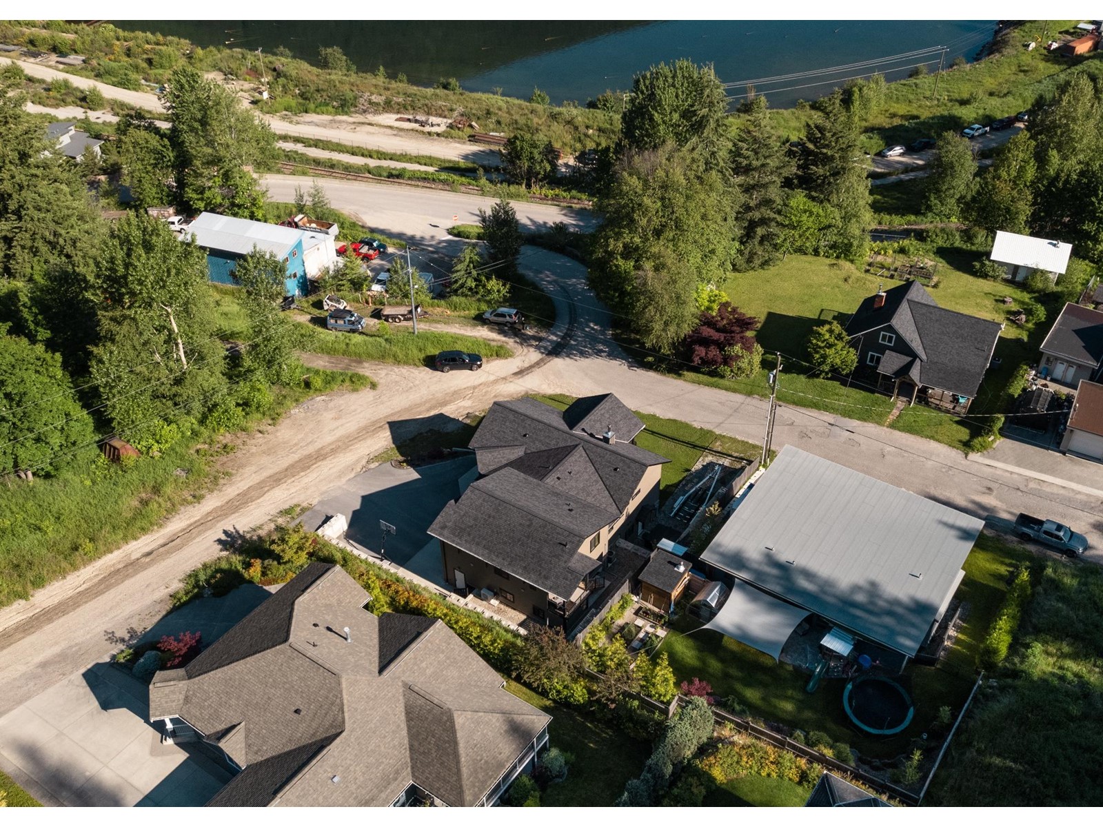 1500 Holland Street, Nelson, British Columbia  V1L 3E2 - Photo 8 - 2478064