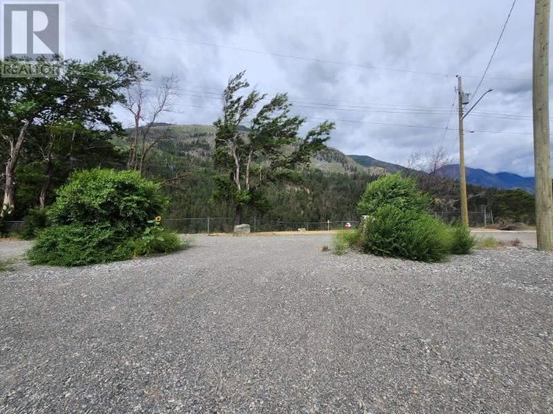 57 Fraser Street, Lytton, British Columbia   - Photo 2 - 179570