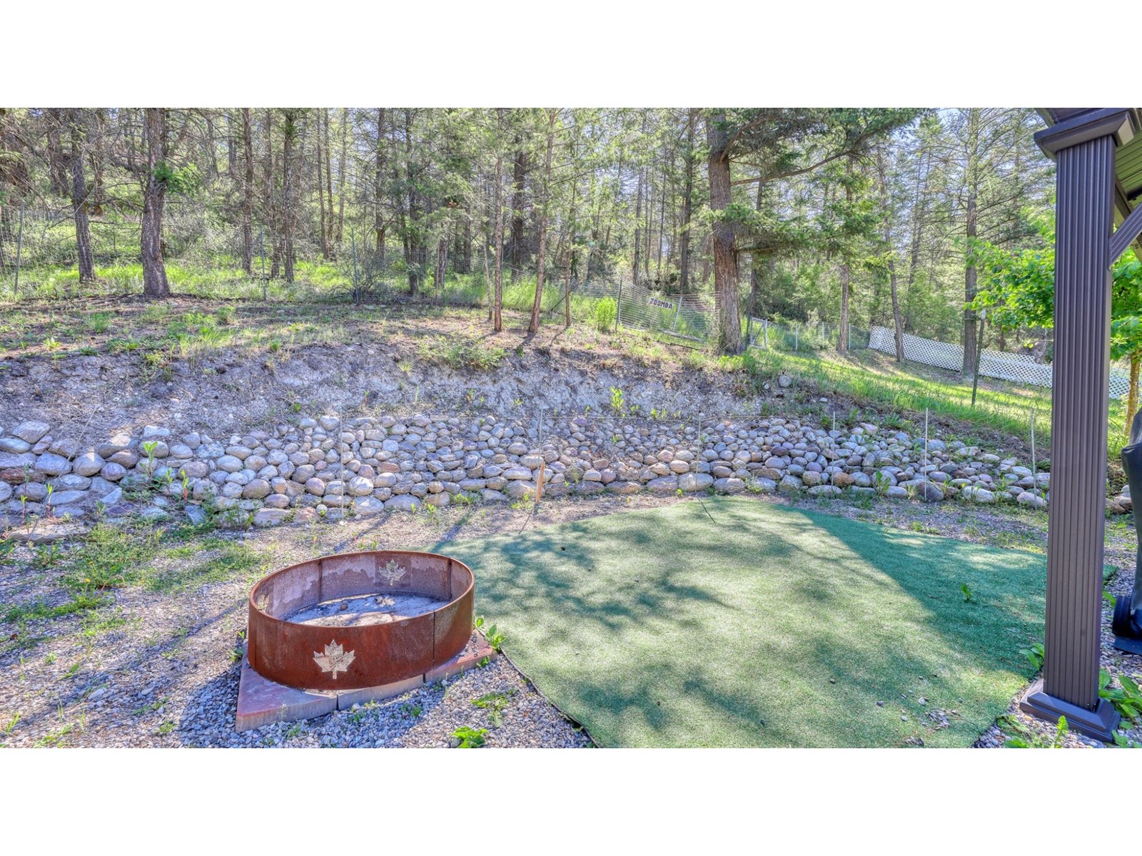 8264 Hobbitt Frontage Road, Dry Gulch, British Columbia  V0A 1M0 - Photo 22 - 2478087