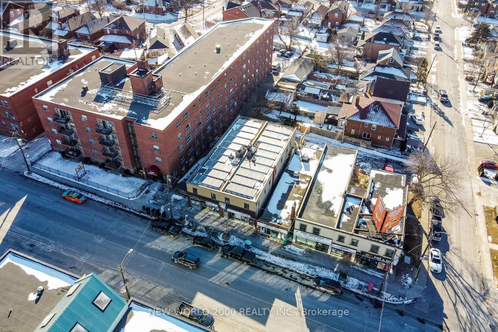 2011 Eglinton Avenue W, Toronto, Ontario  M6E 2K1 - Photo 14 - W8489302