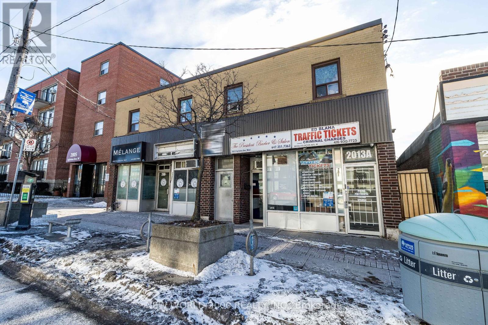 2011 Eglinton Avenue W, Toronto, Ontario  M6E 2K1 - Photo 2 - W8489302